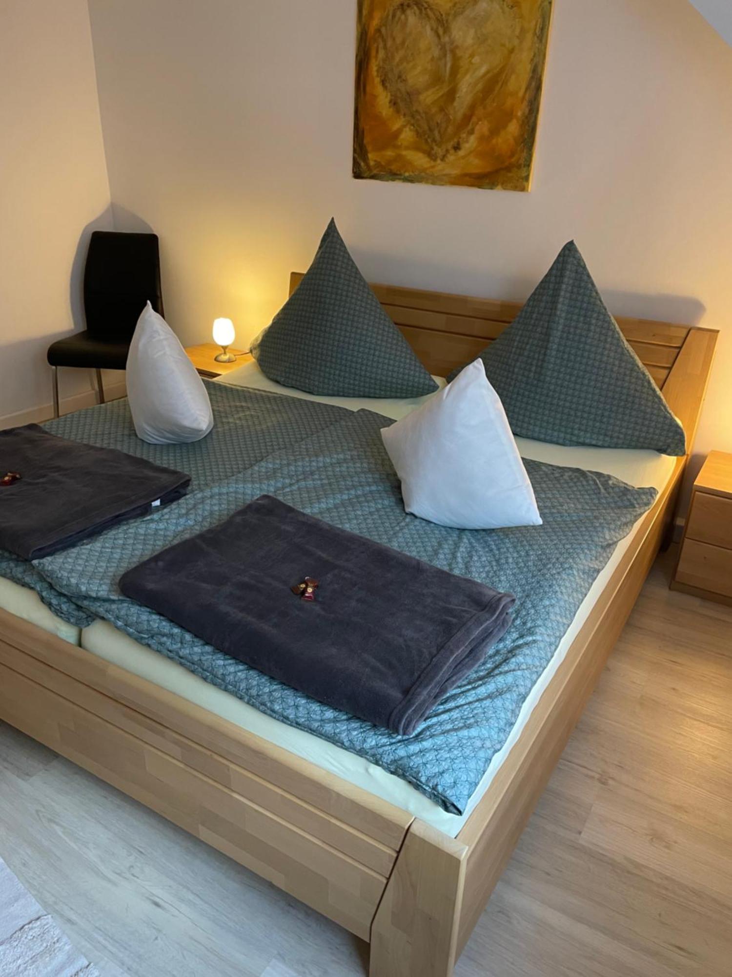 Deni'S Ferienwohnungen Klotten Extérieur photo